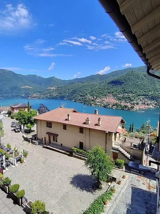 Apartment Piazzetta House Stunning Lake View Welcome Cocktail At Il Baretto Moltrasio
